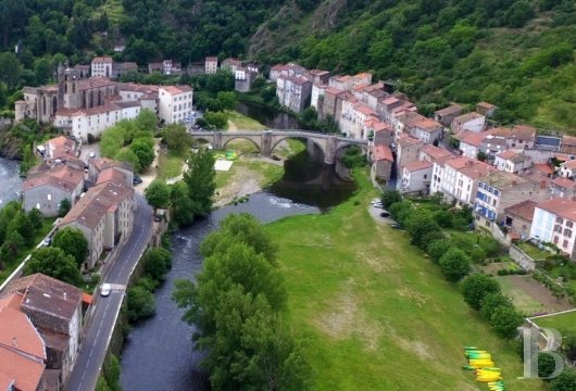 En Haute-Loire, une maison de village surplombant les gorges de l’Allier - photo  n°6