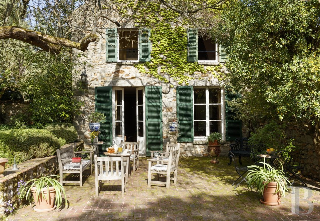 En Gâtinais, non loin de Paris, une maison de village blottie contre son grand jardin - photo  n°5