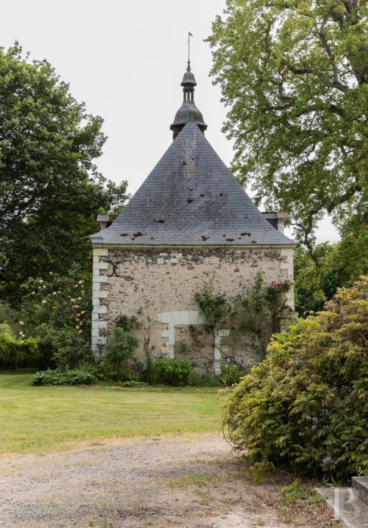 Au milieu de la campagne angevine, un château et son parc inscrits dans les siècles  - photo  n°3