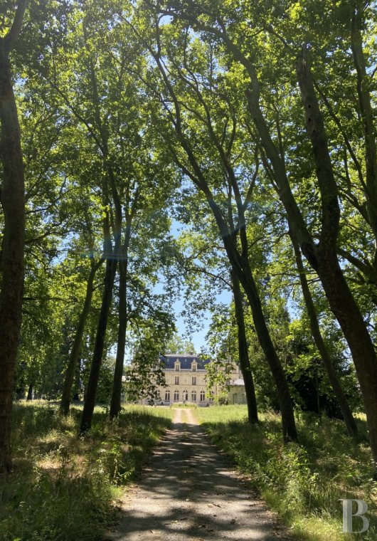 Au milieu de la campagne angevine, un château et son parc inscrits dans les siècles  - photo  n°2