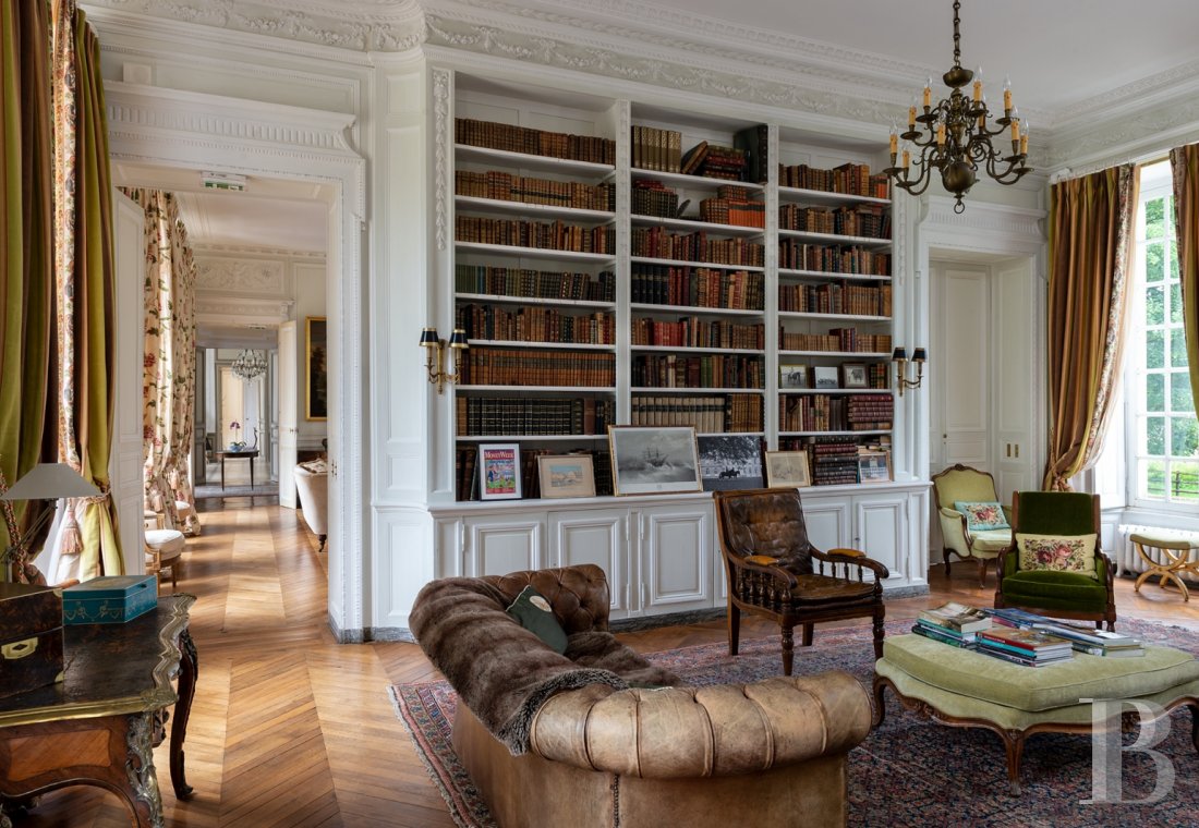 Dans l’Orne,  un majestueux château classique du 18e siècle et son ancienne maison de chef de culture  au milieu de ses terres - photo  n°14