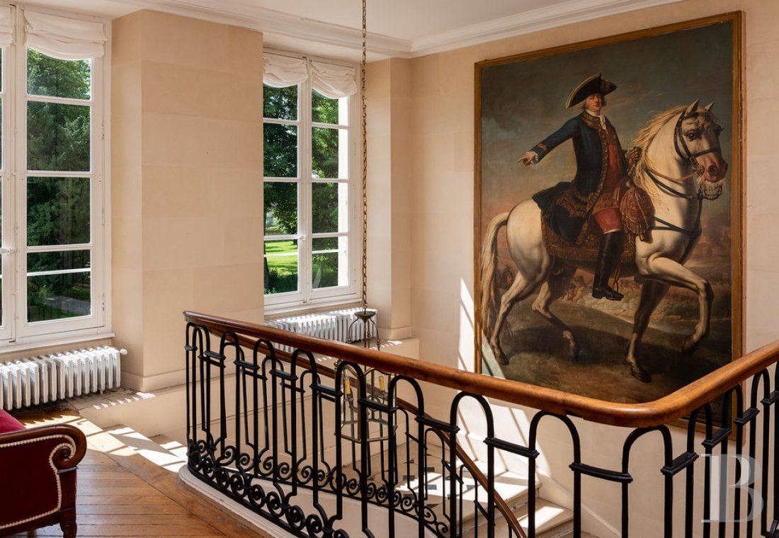 Dans l’Orne,  un majestueux château classique du 18e siècle et son ancienne maison de chef de culture  au milieu de ses terres - photo  n°21
