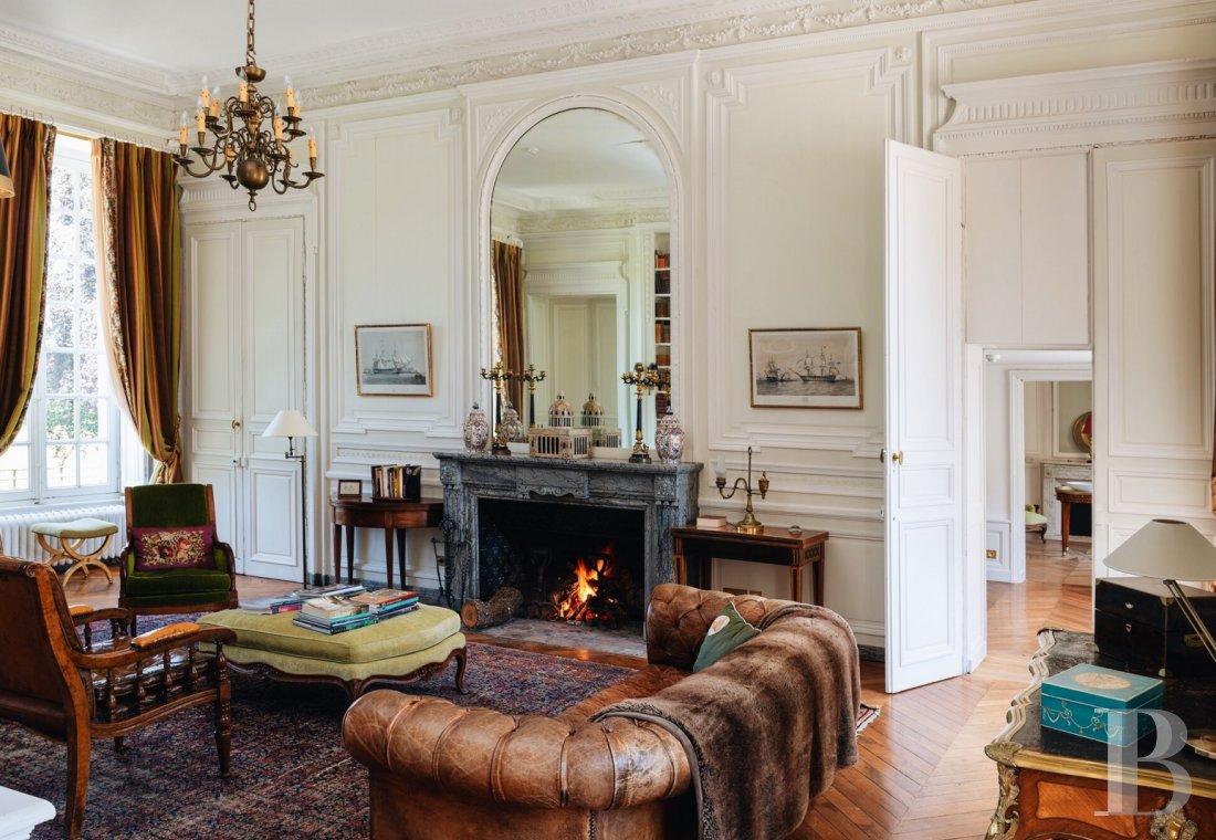 Dans l’Orne,  un majestueux château classique du 18e siècle et son ancienne maison de chef de culture  au milieu de ses terres - photo  n°13
