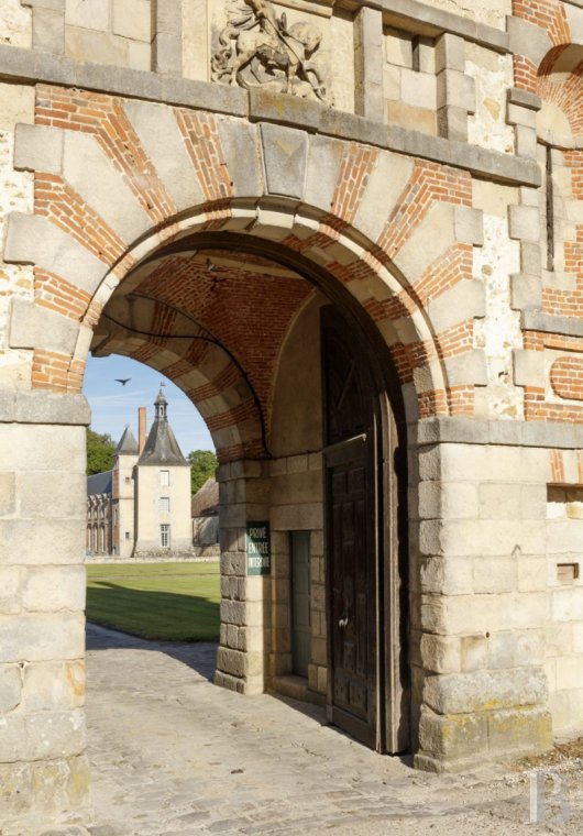 Près de Fontainebleau, les dépendances d’un château du 17e siècle aménagées en lieux de villégiature - photo  n°22