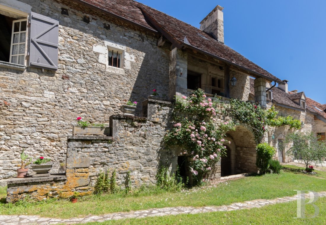 Au cœur du Haut-Quercy, dans la vallée de la Dordogne, une demeure fortifiée et ses nombreux gîtes - photo  n°12