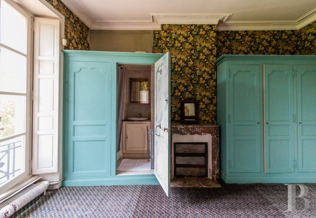 Dans le Calvados, au sud-est de Caen,  un château classique du 18e siècle tout en couleurs - photo  n°20