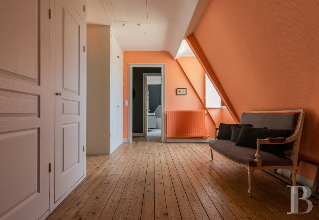Dans le Calvados, au sud-est de Caen,  un château classique du 18e siècle tout en couleurs - photo  n°26