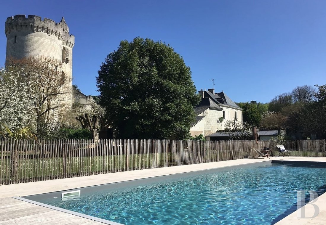 En Anjou, à l’ouest de Saumur,  un ancien presbytère du 18e siècle en bord de Loire pour de calmes séjours - photo  n°5