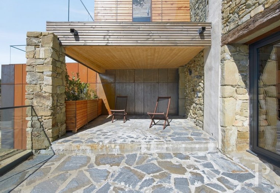 En Drôme provençale, au milieu des montagnes, un hameau du 18e siècle à l'esprit contemporain - photo  n°6