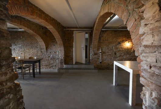À San Miniato, à mi-chemin entre Florence et Pise, un vaste appartement sur deux niveaux dans un palais du 16e siècle - photo  n°6