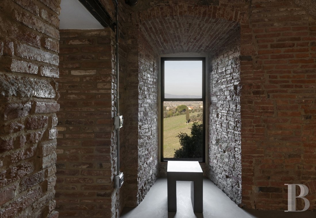 À San Miniato, à mi-chemin entre Florence et Pise, un vaste appartement sur deux niveaux dans un palais du 16e siècle - photo  n°16