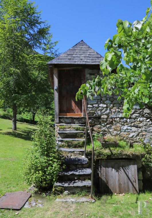 En Bigorre, dans les Hautes-Pyrénées, un domaine préservé à mi-chemin entre Lourdes et la frontière espagnole - photo  n°2