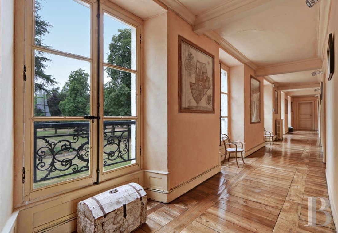Au nord de Châteaudun, en Eure-et-Loir,  un château dans son parc à l’anglaise et ses vastes bois - photo  n°12