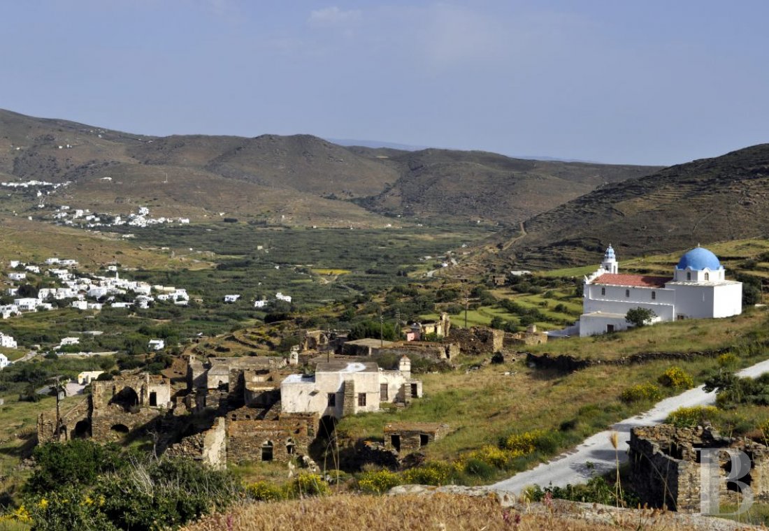 Sur l’île de Tinos, au nord des Cyclades, une ancienne ferme oléicole transformée en maison de charme - photo  n°25