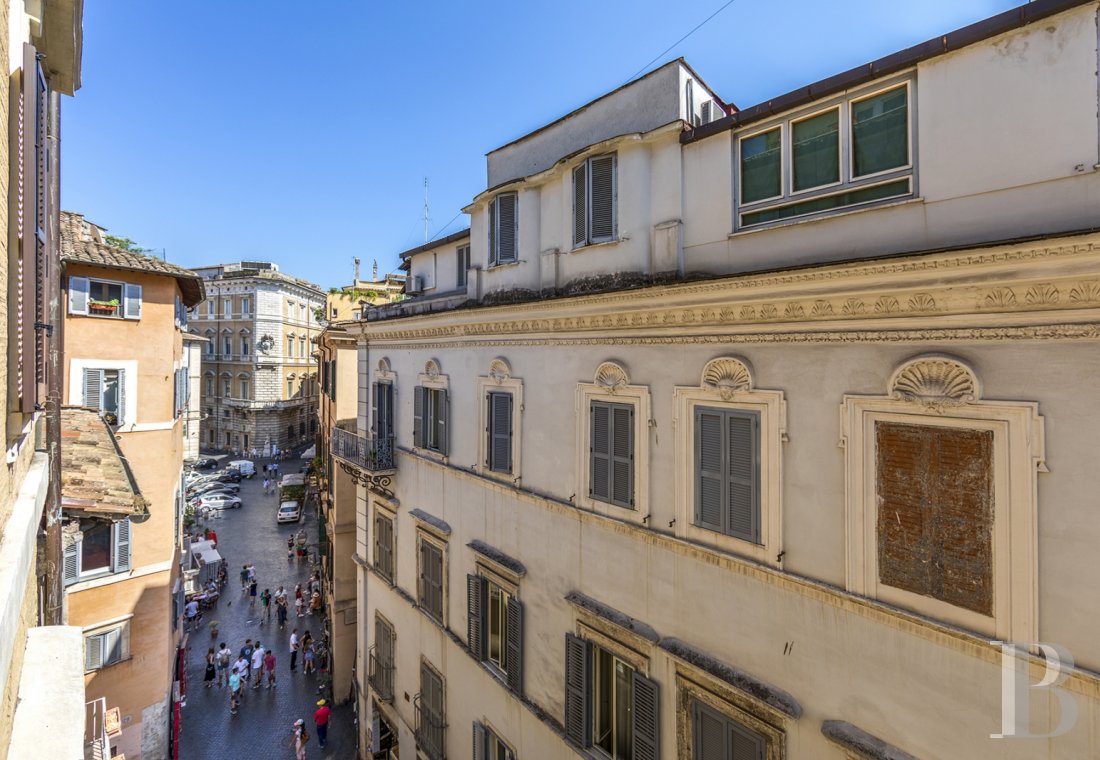 À Rome, tout près de la place Navone,  un appartement dans un palazzo du 16e siècle - photo  n°11