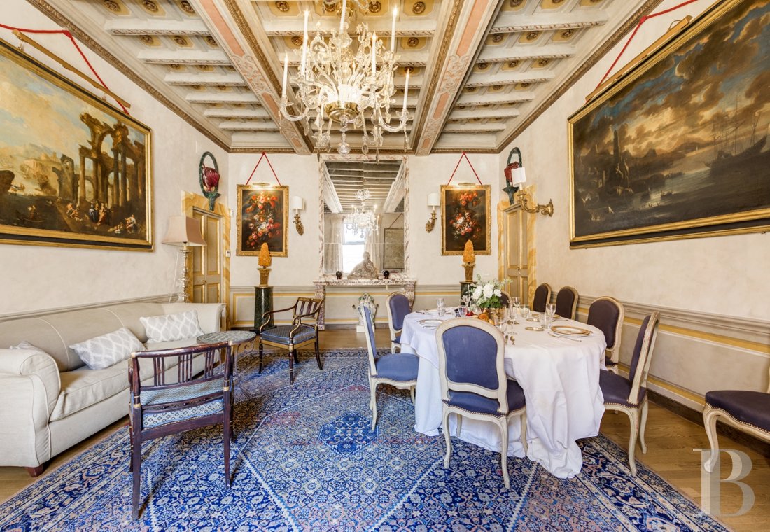 À Rome, tout près de la place Navone,  un appartement dans un palazzo du 16e siècle - photo  n°10