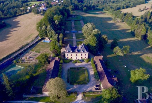 Au nord de la Dordogne, entre Périgueux et Limoges, un élégant château du 17e et son parc à perte de vue - photo  n°29