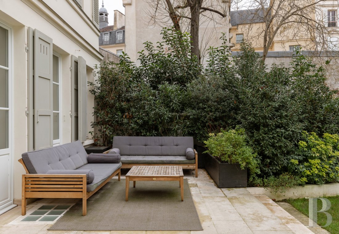 Non loin du Panthéon et tout près de la rue Mouffetard, une maison du 18e siècle et son jardin - photo  n°3