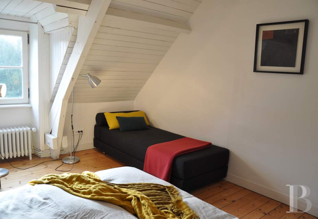 Dans le Finistère, à proximité immédiate de Quimper, un manoir du 16e siècle ouvert à la créativité - photo  n°22