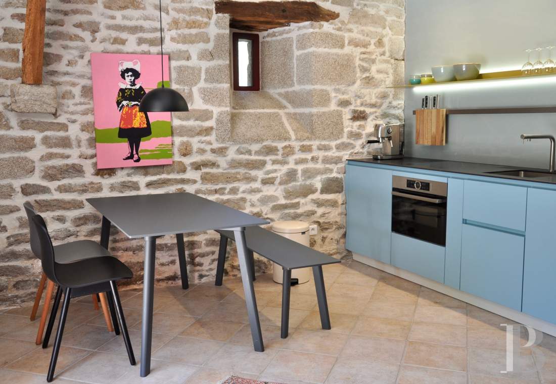 Dans le Finistère, à proximité immédiate de Quimper, un manoir du 16e siècle ouvert à la créativité - photo  n°26