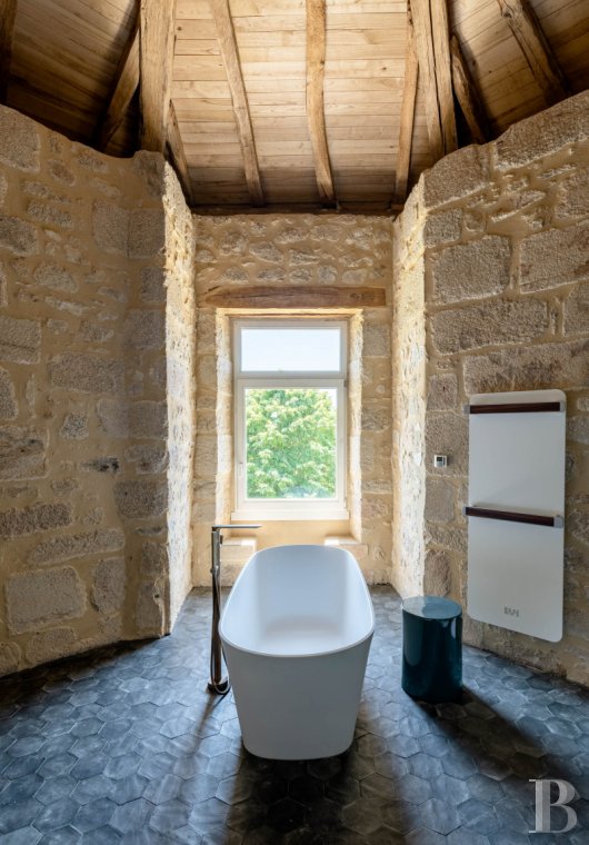 En Haute-Vienne, au nord-ouest de Limoges, une vaste maison du 18e réinventée par un chef étoilé - photo  n°23