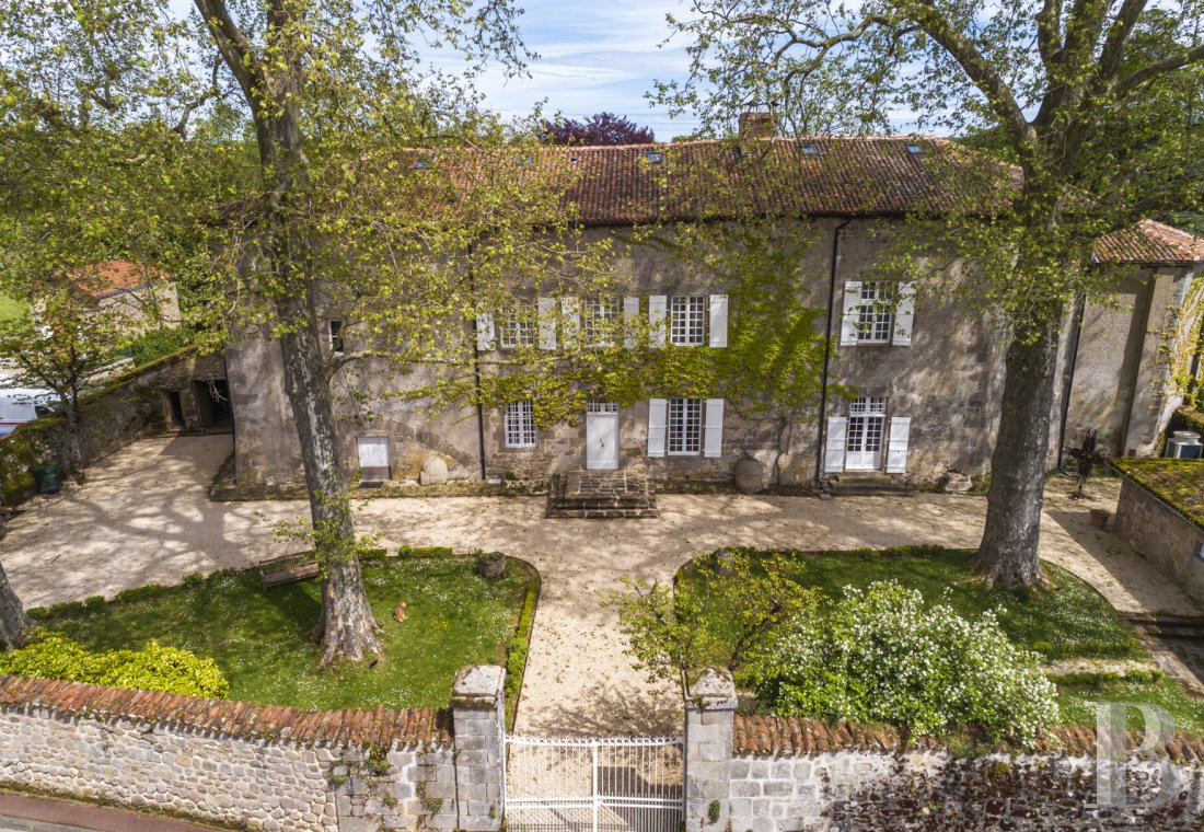 En Haute-Vienne, au nord-ouest de Limoges, une vaste maison du 18e réinventée par un chef étoilé - photo  n°34