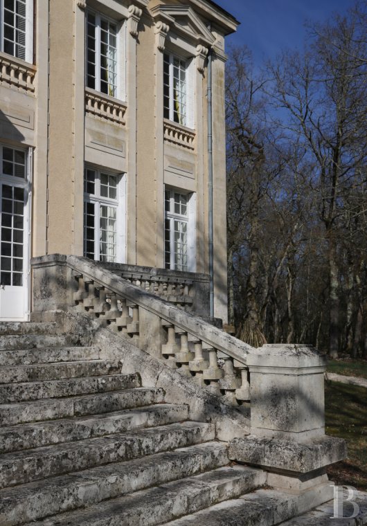 Dans le Quercy blanc, au sud du Lot, un château néo-classique hors des conventions - photo  n°2