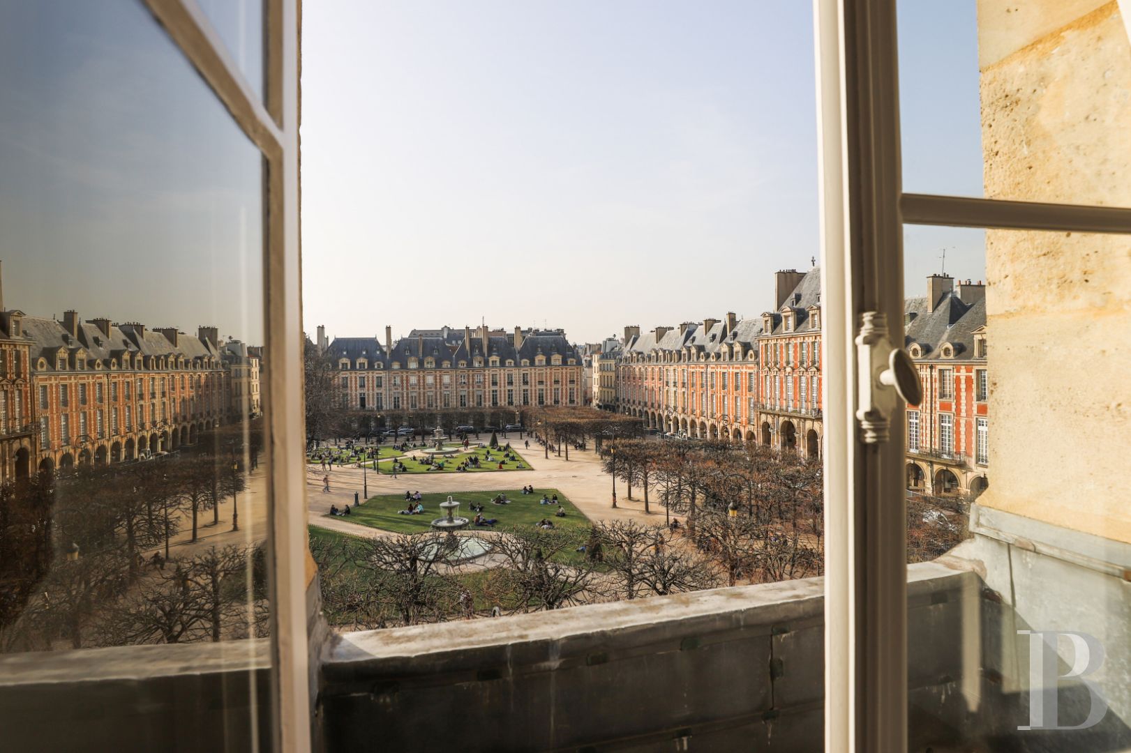 Appartement A Vendre Place Des Vosges