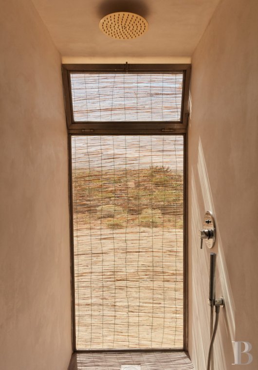 Sur l’île de Pantellaria, entre la Sicile et les côtes tunisiennes, un hameau de maisons traditionnelles en pierre de lave - photo  n°15