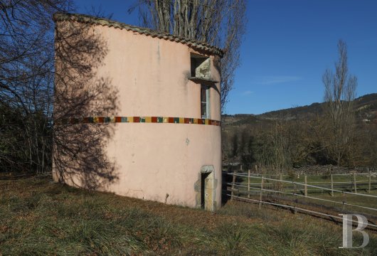 chateaux a vendre paca   - 16