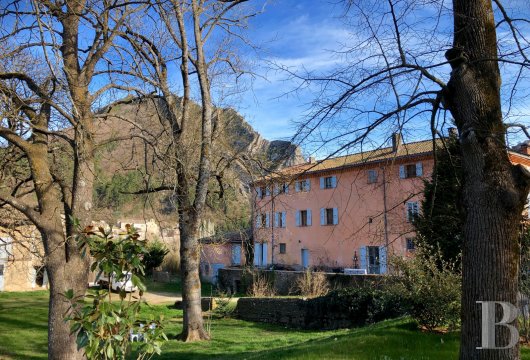 chateaux a vendre paca   - 5