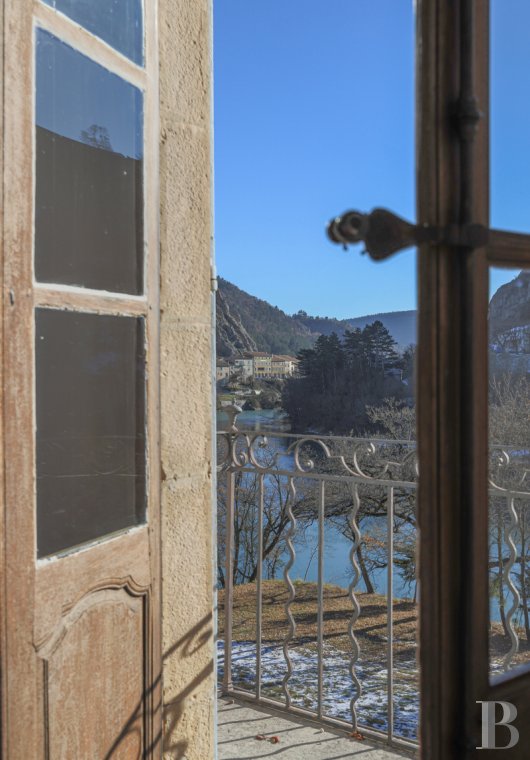chateaux a vendre paca   - 15