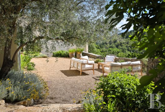Au sud de Vaison-la-Romaine, face au mont Ventoux, un hameau rénové en pleine nature - photo  n°29