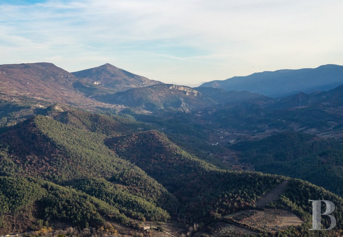 Au sud de Vaison-la-Romaine, face au mont Ventoux, un hameau rénové en pleine nature - photo  n°40