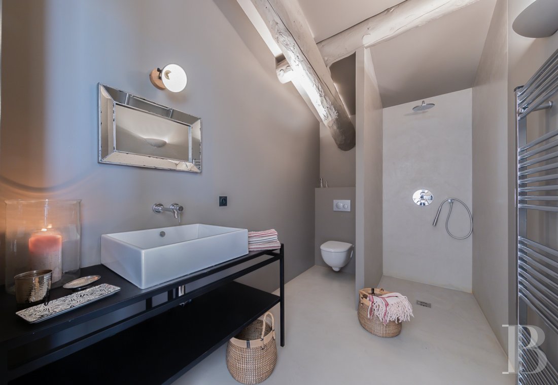 Au sud de Vaison-la-Romaine, face au mont Ventoux, un hameau rénové en pleine nature - photo  n°21