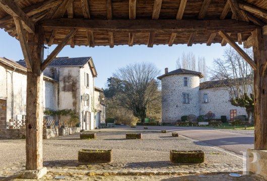En terres limousines, dans le village qui porte son nom, l’ancien château médiéval d’une illustre famille - photo  n°2