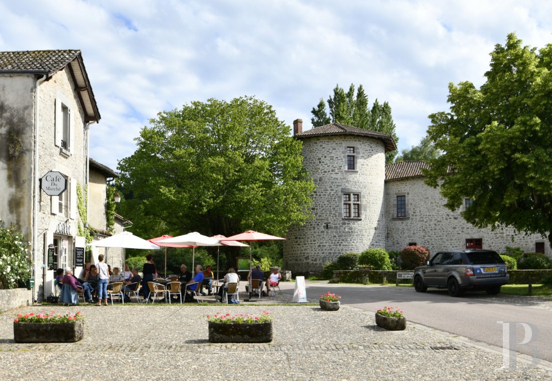 En terres limousines, dans le village qui porte son nom, l’ancien château médiéval d’une illustre famille - photo  n°24