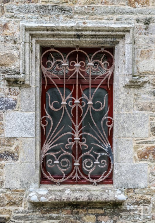 À Lannion, dans les Côtes d’Armor, un château seigneurial agrémenté d’un parc d’inspiration romantique - photo  n°2