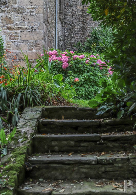 À Lannion, dans les Côtes d’Armor, un château seigneurial agrémenté d’un parc d’inspiration romantique - photo  n°32