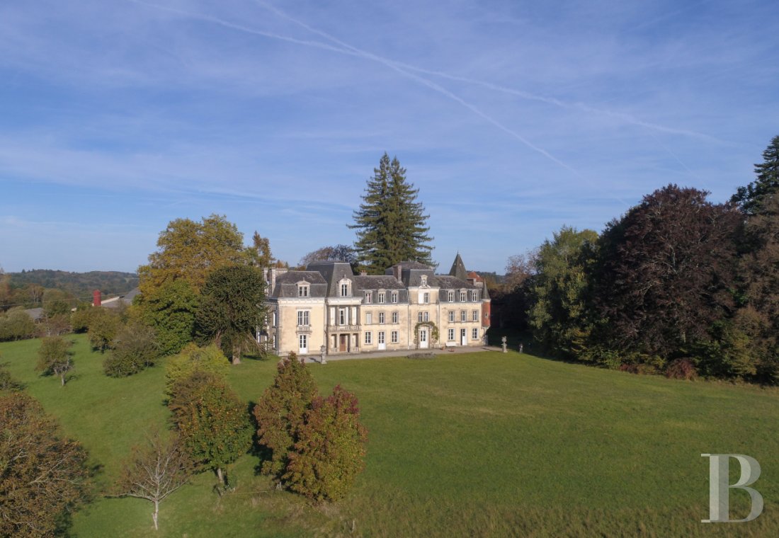 châteaux à vendre - limousin - Aux portes de Tulle et du Parc National Régional de Millevaches, un chateau Inscrit MH et ses dépendances sur 23 hectares environ