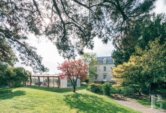 immobilier prestige pays de loire   - 25