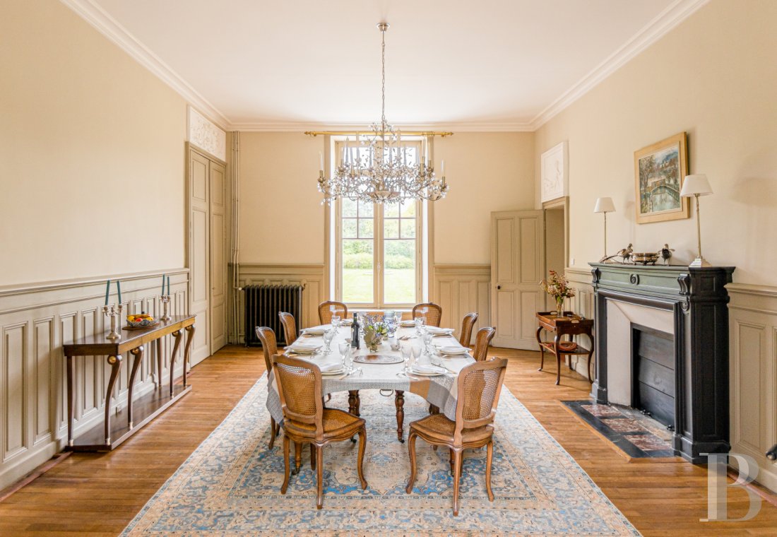 En Vendée, près de la côte et non loin de La Roche-sur-Yon, un château de style anglo-normand retiré dans la campagne - photo  n°12