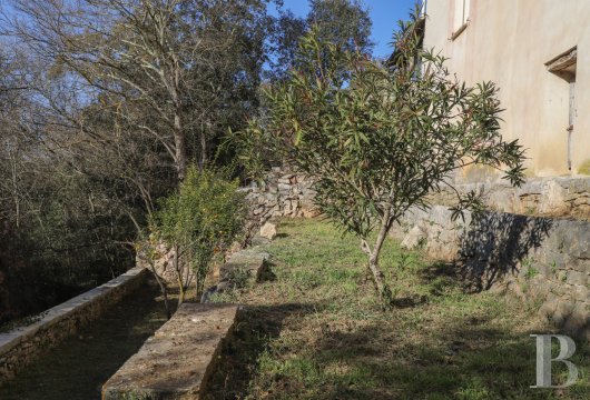 vieilles maisons francaises paca   - 9