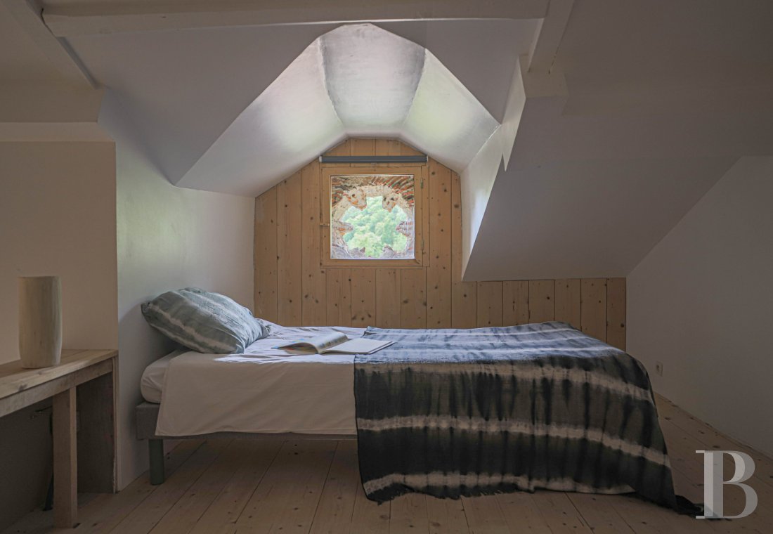 En Haute-Garonne, à Saint-Bertrand-de-Comminges, une maison de maître du 19e siècle dans un hameau - photo  n°30