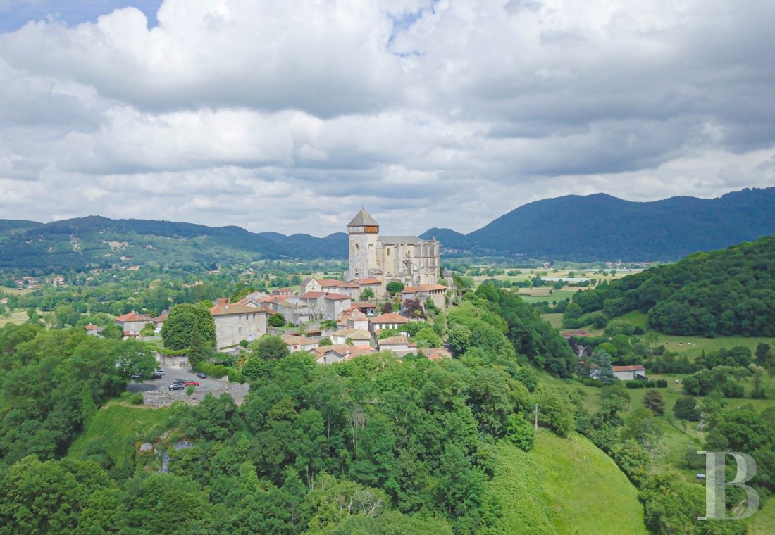 En Haute-Garonne, à Saint-Bertrand-de-Comminges, une maison de maître du 19e siècle dans un hameau - photo  n°43