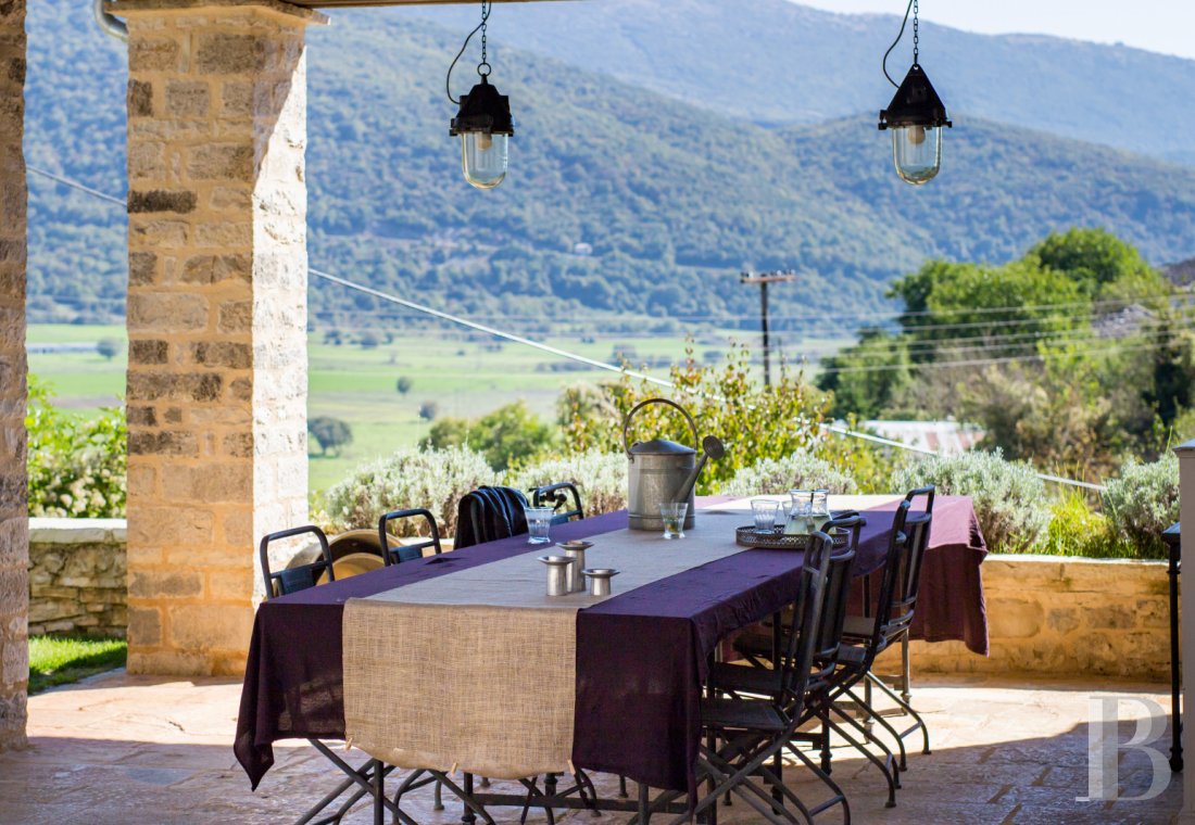 En Grèce, dans la région de l’Épire, une maison familiale de longue lignée - photo  n°27