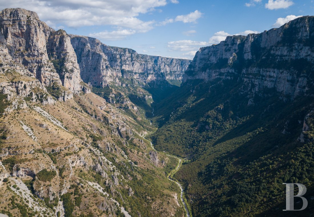 En Grèce, dans la région de l’Épire, une maison familiale de longue lignée - photo  n°32