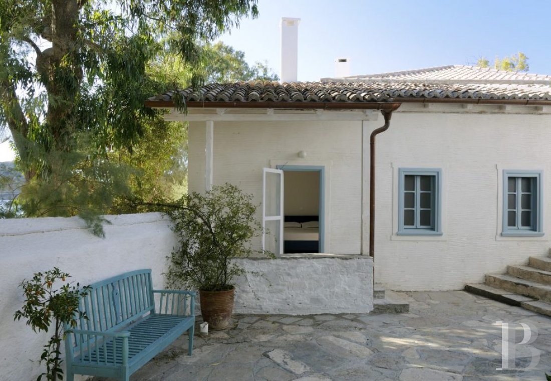 Au nord des Cyclades, une île privée de quatre cents hectares, proche d’Athènes et à l’écart du monde - photo  n°25