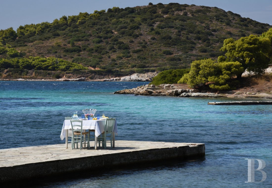 Au nord des Cyclades, une île privée de quatre cents hectares, proche d’Athènes et à l’écart du monde - photo  n°6