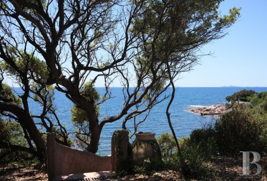 En Corse, dans le golfe d’Ajaccio, un simple cabanon devenu une perle rare - photo  n°3
